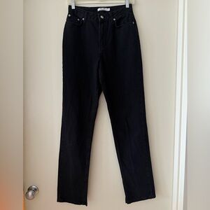 Black mid-Waisted Jeans